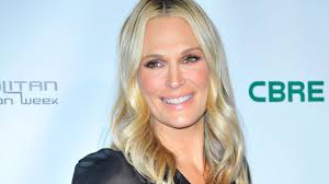 Molly Sims Shares Birth Story Following Son's Arrival, Explains Naming Him  Grey Douglas
