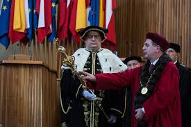 Czech chemist, current rector of charles university in prague. Tomas Zima Byl Slavnostne Inaugurovan Iforum