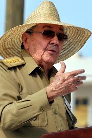 Raúl: La Revolución cubana sigue siendo una revolución de jóvenes (+ FOTOS)  • Trabajadores