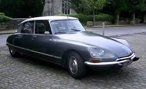 Epingle Par Anky Van Assche Geijsels Sur Citroen Ds Pallas Gs Traction La 15 2chev Citroen Ds 2cv Citroen 2cv