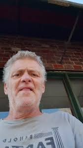 Melvin Easley's Instagram, Twitter & Facebook