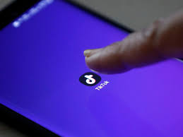 Tiktok S New Digital Gifts Game Exploits Young Fans And Parents Are More Concerned About Their Safety Digital Information World