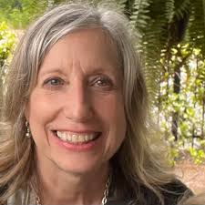 Are there moderators in this group?