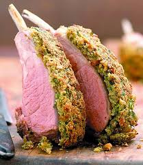 Carre D Agneau En Croute D Herbes Aux Amandes Carre D Agneau Recette Carre D Agneau Recettes De Cuisine