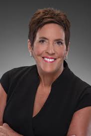 Laurie Leslie's Instagram, Twitter & Facebook