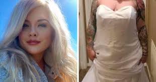 When planning your wedding ceremony, you'll want to know how to time the processional with your music and find out how long it takes to walk down the aisle. Bride Complains Her Wedding Dress Looks Nothing Like Order Gets An Email Saying It S Inside Out Bored Panda
