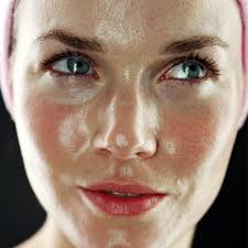 Oily skin control tips for air-conditioned offices