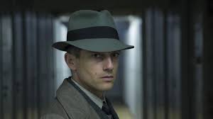 Der großstadtkrimi um ermittler gereon rath (volker bruch) spielt im berlin der 1920er jahr. Fernsehereignis Des Jahres Am Sonntag Startet Babylon Berlin Im Ersten