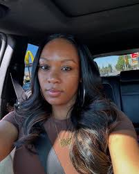 Melanie Goolsby's Instagram, Twitter & Facebook