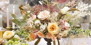 Décoration de table idéale pour un mariage, anniversaire ou baptême. Diy Mariage Des Idees Pour Faire Un Centre De Table Marie Claire
