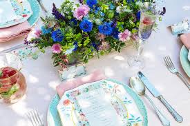 See more ideas about dinner party place settings, table settings, party. 5 Garden Party Table Settings With Floom Papier