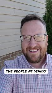 Dennys Giving A Server Money for Christmas