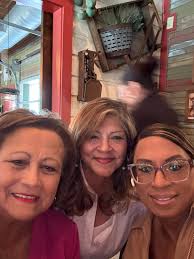 Had a great lunch with these beautiful ladies. Thanks for the memories!