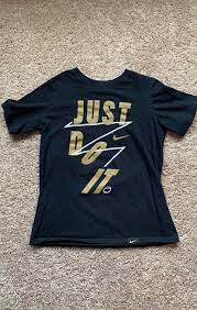 Nike Youth Size Medium Basketball Shirt We Do Bundles Message Me If You Have Multiple Items Of Interest Youth Shirts Shirts Basketball Shirts