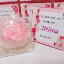 Caixinha De Acetato Com Tampa Colorida Dia Das Maes Sabonete Botao De Rosa Na Caixinha No Elo7 Dna Aromas 1226387 Em 2020 Botoes De Rosa Dia Das Maes Sabonetes