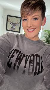 Hannah Livingston's Instagram, Twitter & Facebook