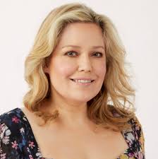 Caroline Archer's Instagram, Twitter & Facebook