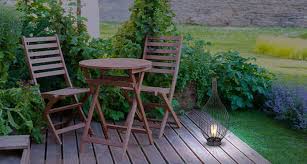 Wir stellen ihnen fünf nachhaltige solarlampen für garten, terrasse und balkon vor. Solarleuchten Fur Den Garten Wohnmagazin Der Opti Wohnwelt