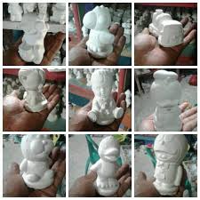 Setelah cetakan gypsum di letakan di atas meja maka selanjutnya adalah mengolesi cetakan tersebut dengan minyak tanah yang sudah di campur dengan minyak goreng. Bismilahirohmanirohim Selamat Pagi Jual Cetakan Patung Gipsum Facebook