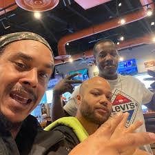 Wade Drummond's Instagram, Twitter & Facebook