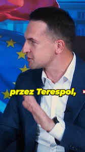 Chcesz wyjść z Unii Europejskiej❓ Najszybsza droga przez Terespol❗️ 💬  Minister Radosław Sikorski i rzecznik rządu Adam Szłapka 👇