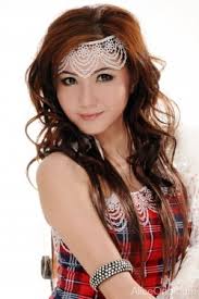 Performing Artist: Alice Ong