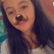 Kareli Rios (@rios_kareli)