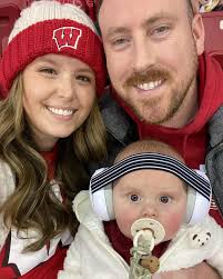 Easton's first Badger hockey game ❤️