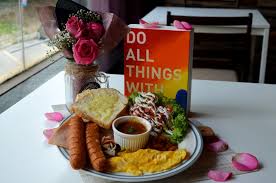 Setapak is a small township, you can easily count the number of food court, and one of the good ones is pusat penjaja air panas (hot water/spring hawker center). Unravel New Flavors At The Chick Moments 01 Cafe Setapak Klnow