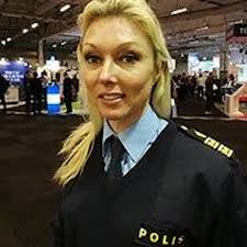 LINDA STAAF TWITTER.COM