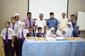 Zakat pulau pinang, mainpp memperuntukkan rm5 juta setahun bagi menjayakan program ini. Zakat Pulau Pinang Sumbang 30 Naskhah Al Quran Braille Kepada Sekolah Pendidikan Khas Alma Buletin Mutiara