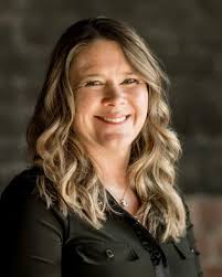 Tammy Starkey-Hopkins, CENTURY 21 Real Estate Agent in Burlington, IA