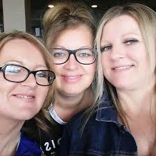 Tina Stratton's Instagram, Twitter & Facebook