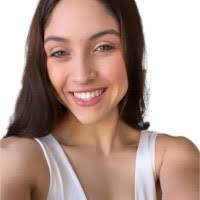 Karla Pinto's Instagram, Twitter & Facebook