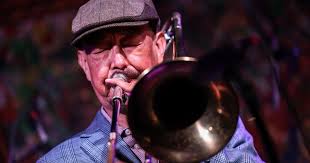 Freddie Mendoza swings hard at the Jazz Kitchen