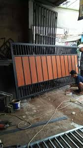 Banyak jenis rumah bertipe kecil yang menggunakan teralis minimalis supaya terlihat lebih bagus. Pintu Pagar Minimalis Kanopi Tralis Dll Lain Lain 799196720