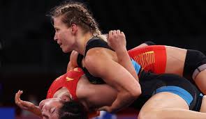 The wrestlers went to break with the german holding a 1:0 lead from mäe's passivity. Yi5mn7cy3 Locm