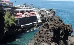 Wifi and parking are free, and this hotel also features an indoor pool. Hotel Euro Moniz Inn Porto Moniz Madeira
