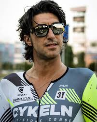 Pagliaccia is a farm in lombardy and has about 14 residents. Italian Bozo Tests Positive Keeps Racing Tests Positive Again Gran Fondo Daily News