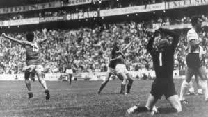 Quattordici finali mondiali in due (più di tutte le altre squadre europee sommate insieme), otto per la germania, sei per noi, ed entrambe ne abbiamo vinti. Italia Germania 4 3 La Brutta Partita Che Fece