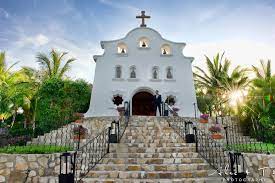 Stunning Wedding Venue In Cabo San Lucas Mexico Via Be That Bride Ev Cabo San Lucas Wedding Venues Destination Wedding Locations Mexico Cabo San Lucas Mexico