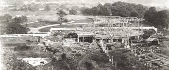 Okay, today we're going to talk about paris. Crystal Palace Museum