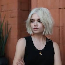 Short bob hairstyles are a classic look that consistently comes back into fashion. Ke0nki5bslvzym