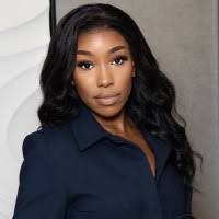 Kristen Zdon's Instagram, Twitter & Facebook