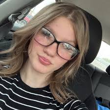 Do hair salons in Ste Genevieve do ear piercing?