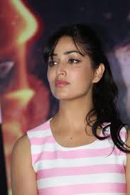 Image result for yami gautam in action jackson blue saree