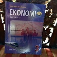 Gagasan tersebut adalah 12 hukum dari ekonomi jaringan atau disebut 12 principles of the network economy, yang disadur dari buku yang dikarang olehnya. Buku Ekonomi Yudhistira Sma Kelas 12 Kelas 3 Kelas Xii Shopee Indonesia