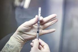 According to vcuhealth, unlike the other two vaccines, the j&j vaccine only requires one dose and has proven to be effective till now as no clinical trial participants have reported extreme johnson and johnson vaccine side effects that need. Comparing Covid 19 Vaccines By Johnson Johnson Moderna And Pfizer Observer