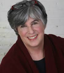 𝐅𝐫𝐢𝐝𝐚𝐲𝐅𝐞𝐚𝐭𝐮𝐫𝐞