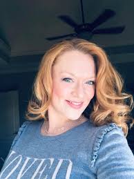 Jana Lloyd's Instagram, Twitter & Facebook